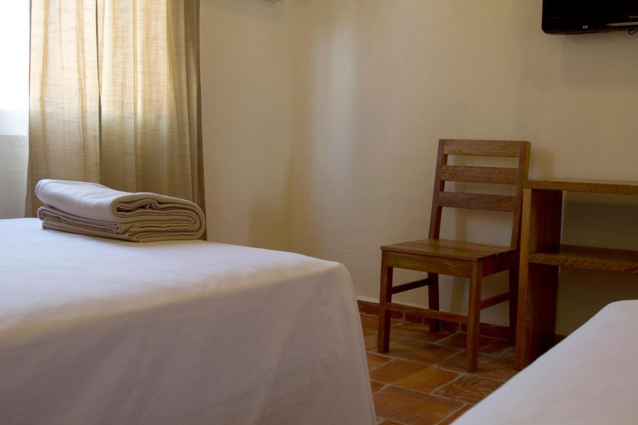Bungalows Las Arenas San Patricio Melaque Kültér fotó