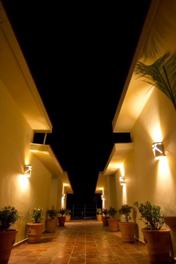 Bungalows Las Arenas San Patricio Melaque Kültér fotó