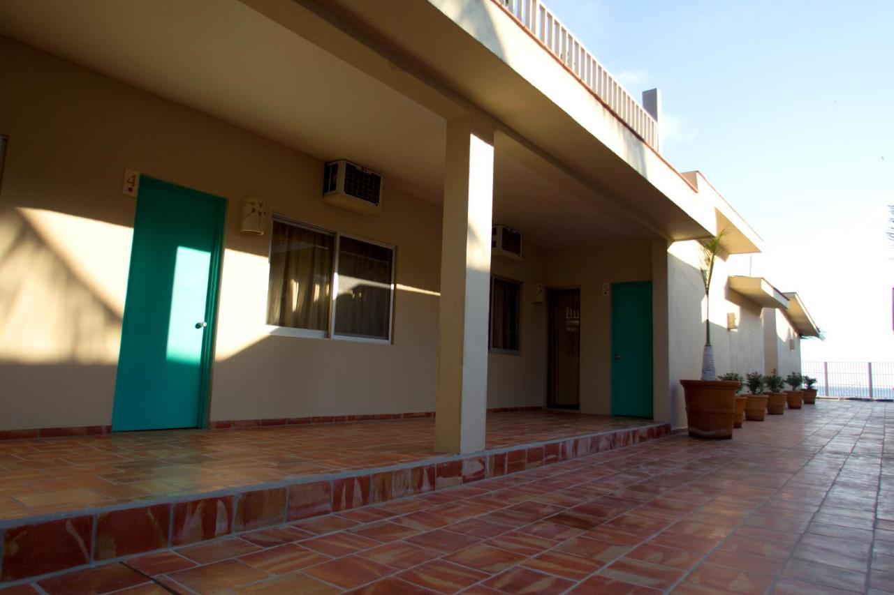 Bungalows Las Arenas San Patricio Melaque Kültér fotó
