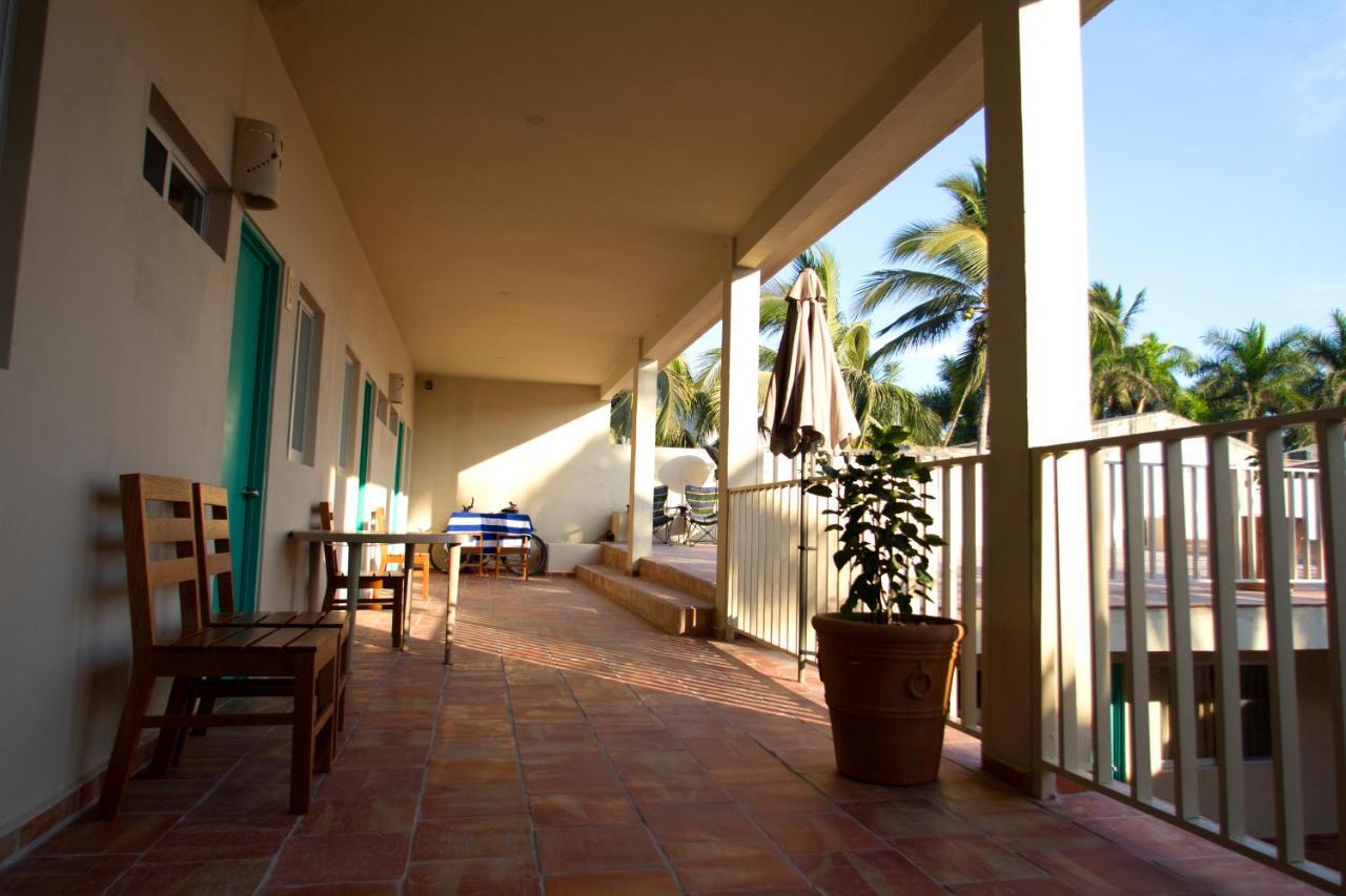 Bungalows Las Arenas San Patricio Melaque Kültér fotó