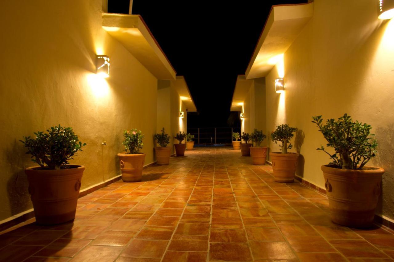 Bungalows Las Arenas San Patricio Melaque Kültér fotó