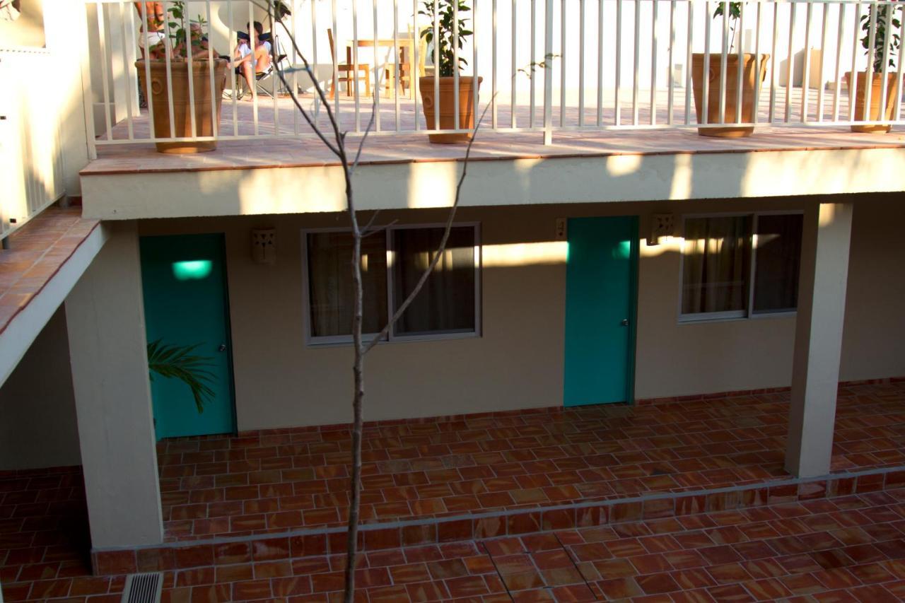 Bungalows Las Arenas San Patricio Melaque Kültér fotó
