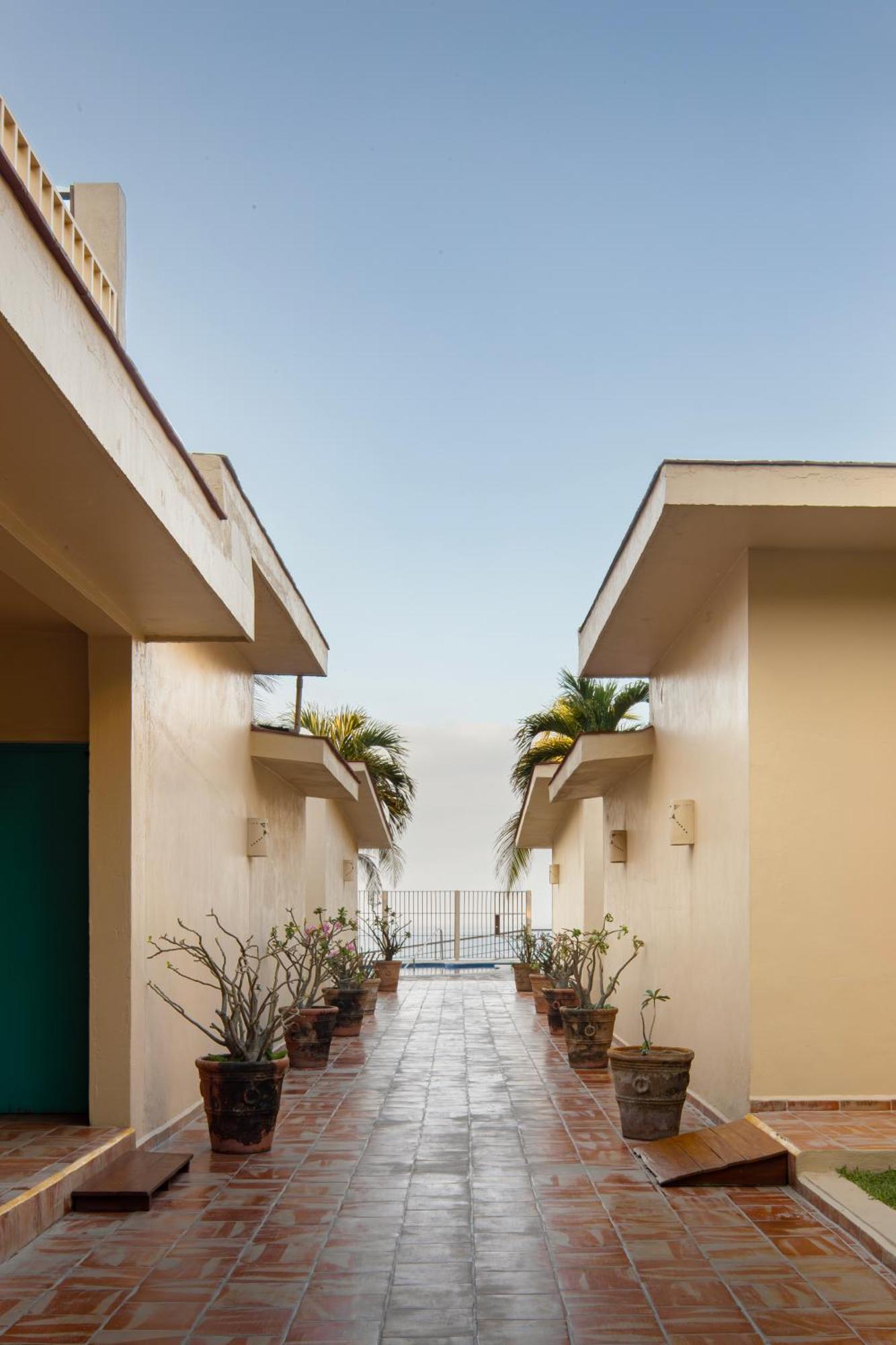 Bungalows Las Arenas San Patricio Melaque Kültér fotó